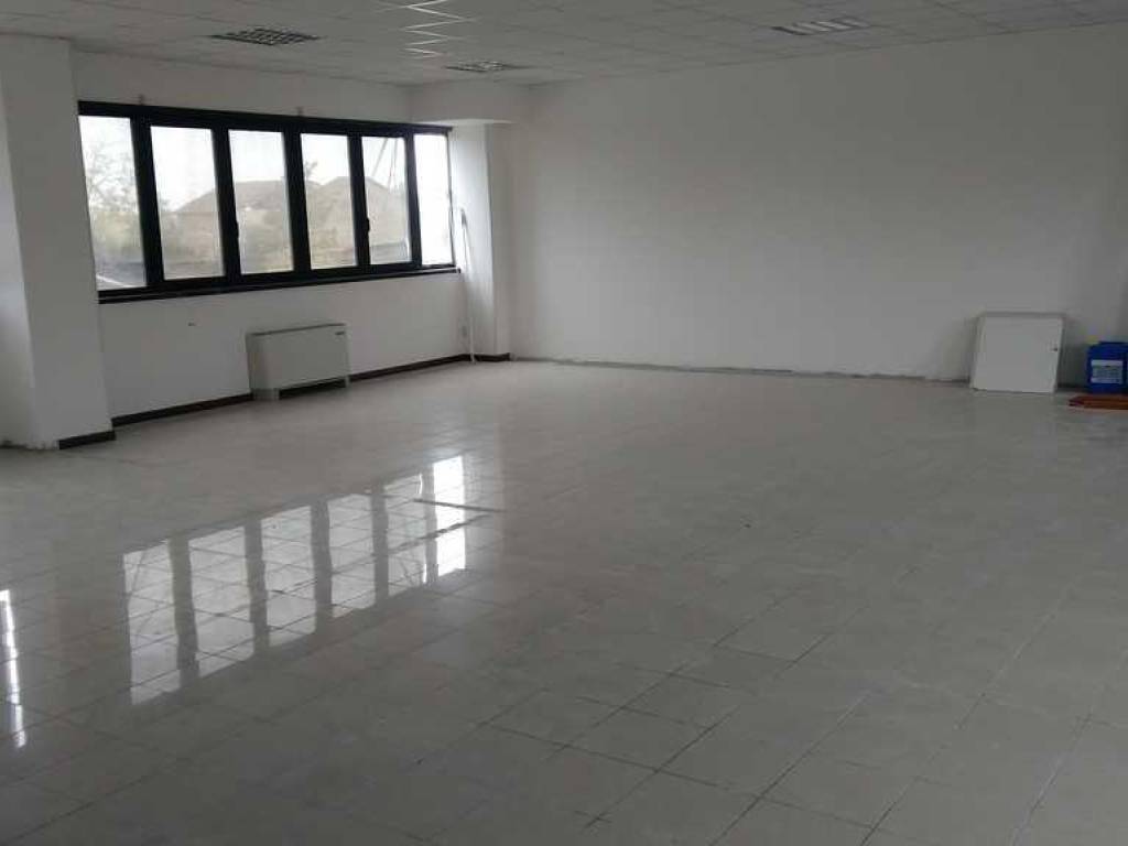 ufficio in vendita a Novi di Modena