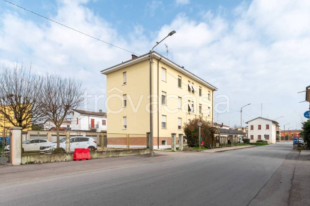 appartamento in vendita a Novi di Modena
