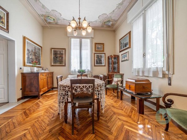 casa indipendente in vendita a Novi di Modena