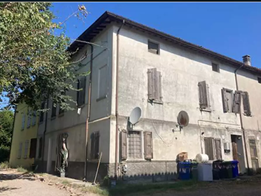 casa indipendente in vendita a Novi di Modena