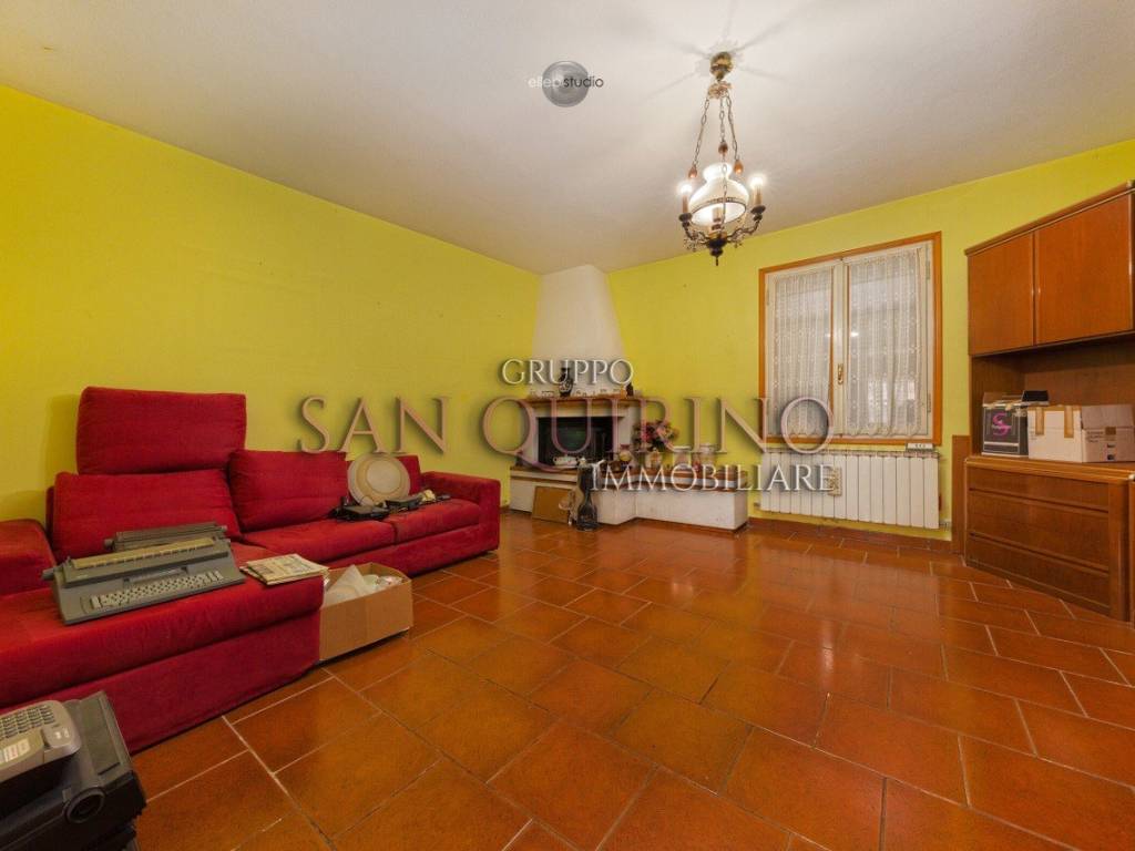 casa indipendente in vendita a Novi di Modena