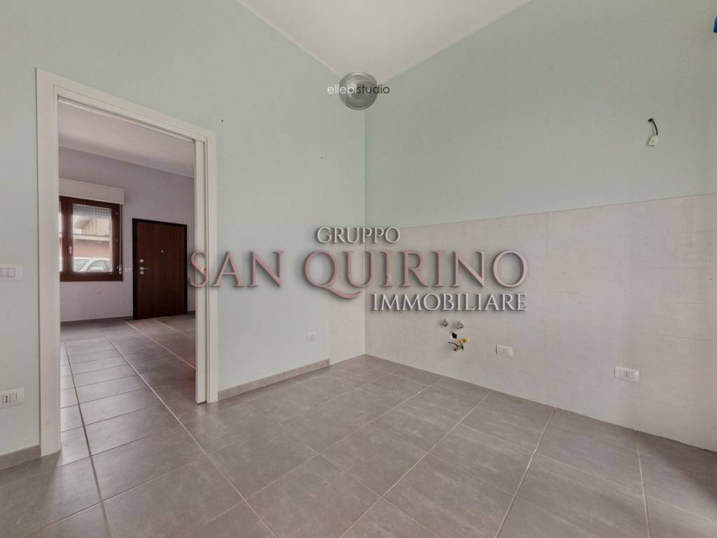 appartamento in vendita a Novi di Modena in zona Rovereto sulla Secchia