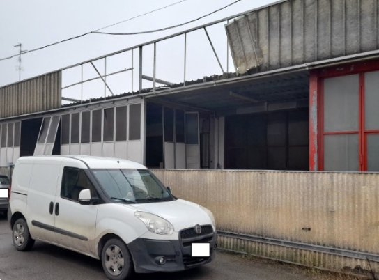 locale di sgombero in vendita a Novi di Modena