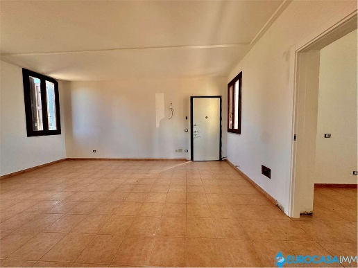 casa indipendente in vendita a Novi di Modena in zona Rovereto sulla Secchia