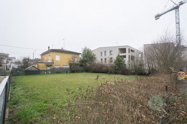 casa semindipendente in vendita a Novi di Modena