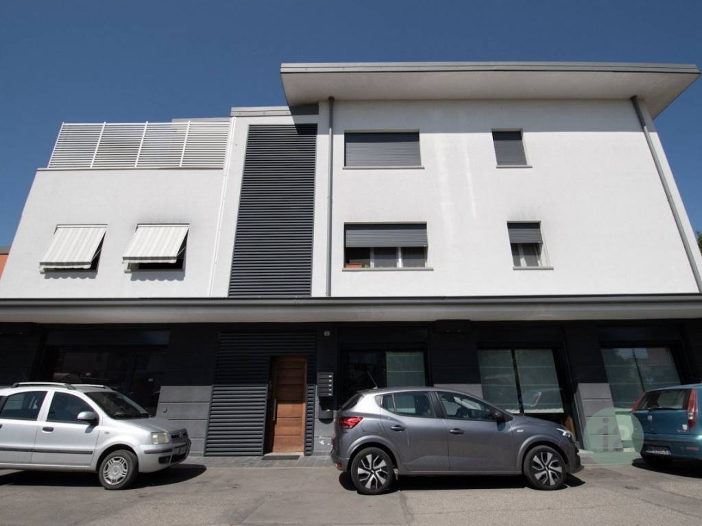 appartamento in vendita a Novi di Modena in zona Rovereto sulla Secchia
