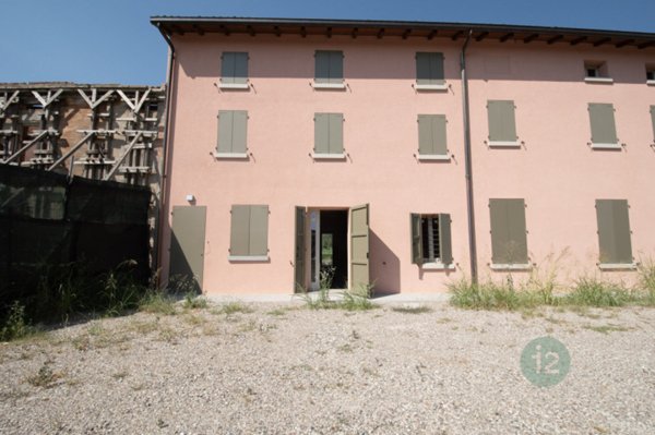 casa indipendente in vendita a Novi di Modena in zona Sant'Antonio in Mercadello