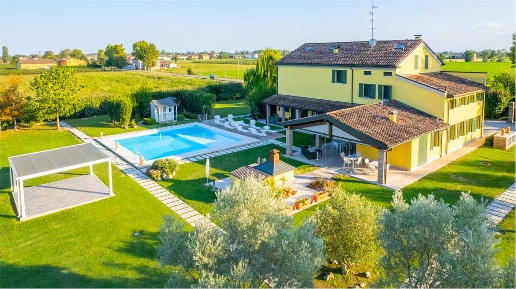 casa indipendente in vendita a Novi di Modena in zona Sant'Antonio in Mercadello