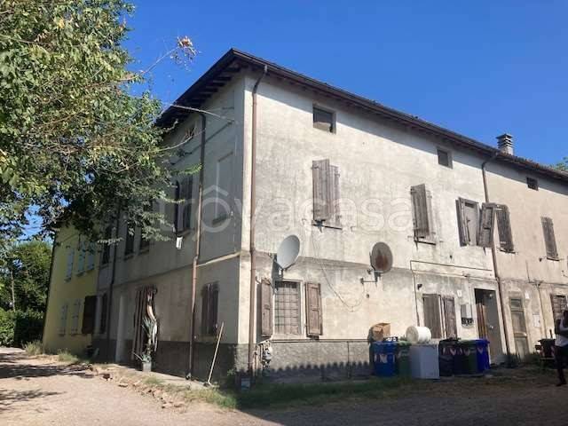 appartamento in vendita a Novi di Modena in zona Sant'Antonio in Mercadello