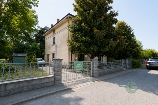 casa semindipendente a Novi di Modena in zona Sant'Antonio in Mercadello