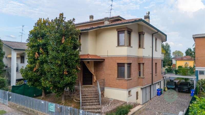 appartamento in vendita a Novi di Modena