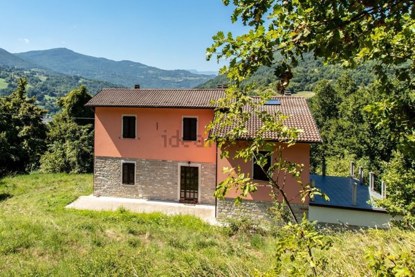 casa indipendente in vendita a Palagano