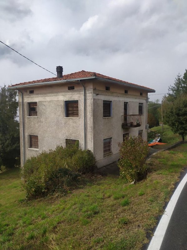 casa indipendente in vendita a Palagano in zona Monchio