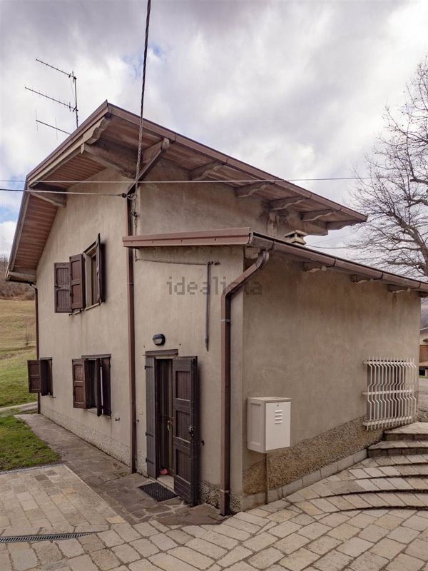 casa indipendente in vendita a Palagano in zona Boccassuolo