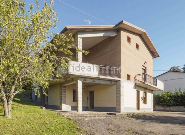 casa indipendente in vendita a Palagano