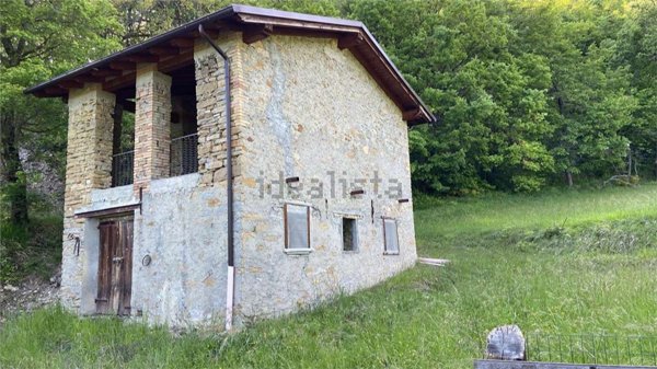 casa indipendente in vendita a Palagano in zona Monchio