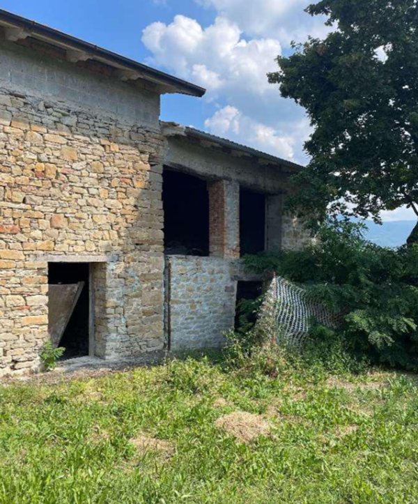 casa indipendente in vendita a Palagano