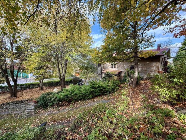 casa indipendente in vendita a Palagano