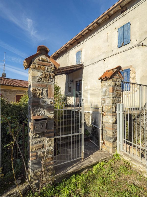casa indipendente in vendita a Palagano in zona Costrignano