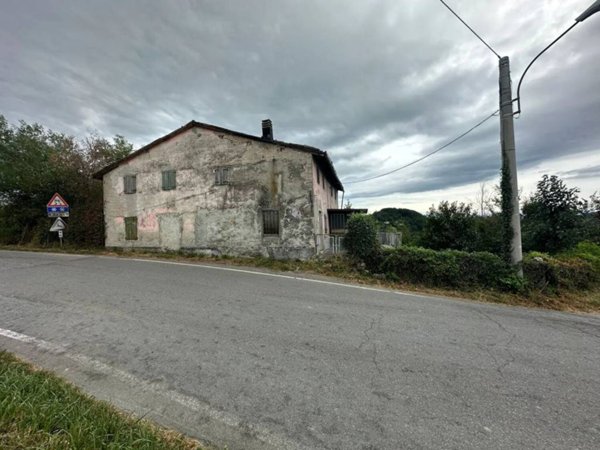 casa indipendente in vendita a Pavullo nel Frignano in zona Montebonello