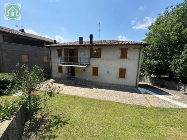 casa indipendente in vendita a Pavullo nel Frignano in zona Renno