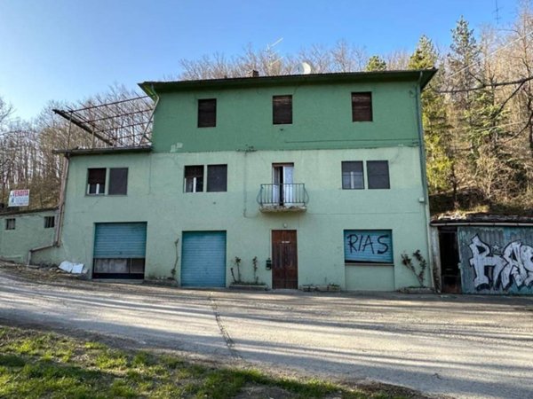 intera palazzina in vendita a Pavullo nel Frignano