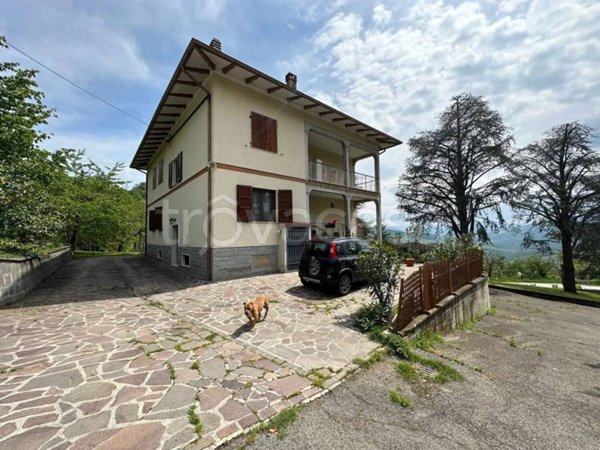 casa indipendente in vendita a Pavullo nel Frignano in zona Olina