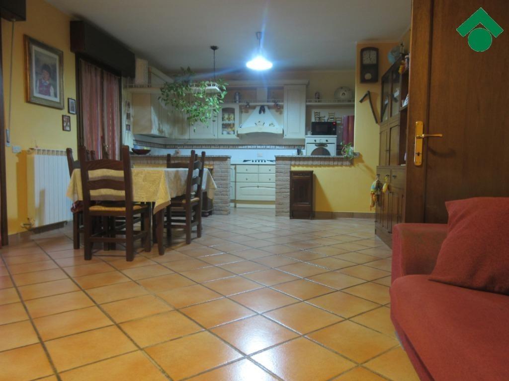 appartamento in vendita a Pavullo nel Frignano in zona Coscogno
