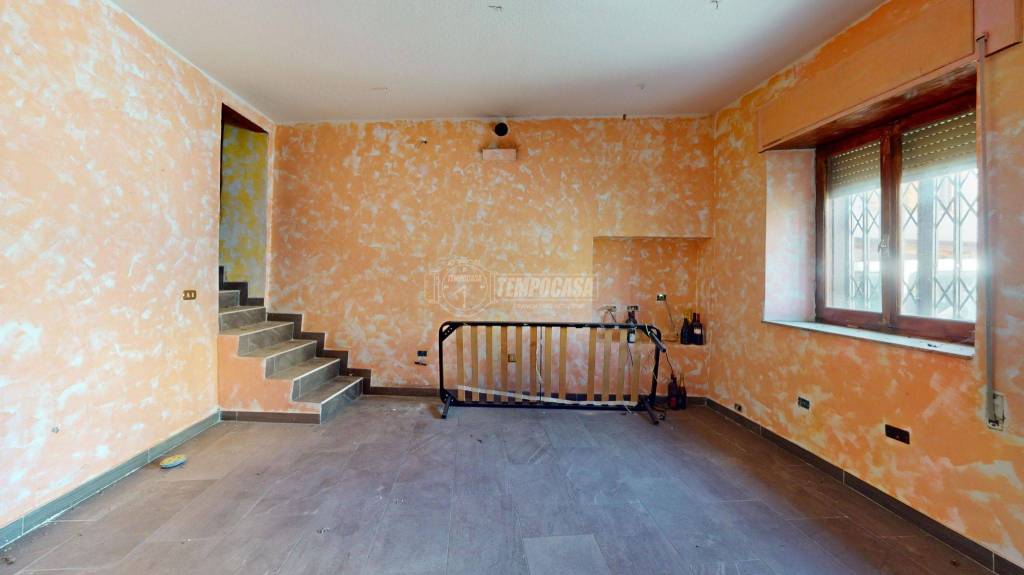 casa indipendente in vendita a Pavullo nel Frignano in zona Verica