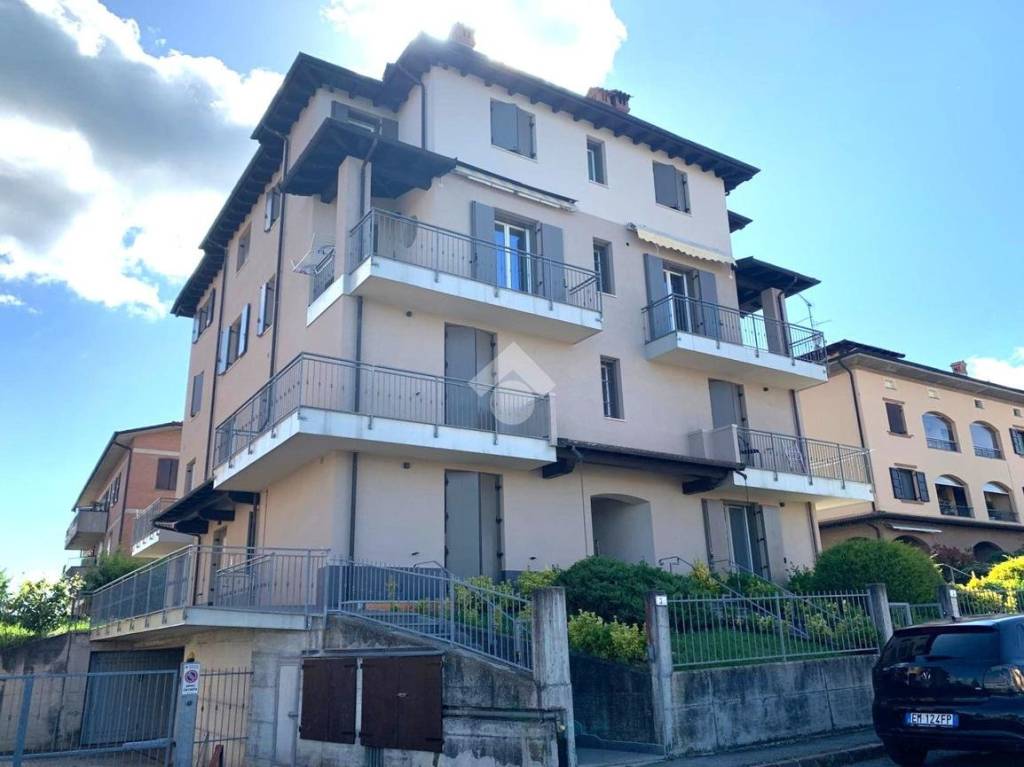 appartamento in vendita a Pavullo nel Frignano in zona Sant'Antonio
