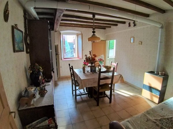 casa indipendente in vendita a Pavullo nel Frignano in zona Benedello