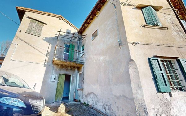 casa indipendente in vendita a Pavullo nel Frignano in zona Sant'Antonio