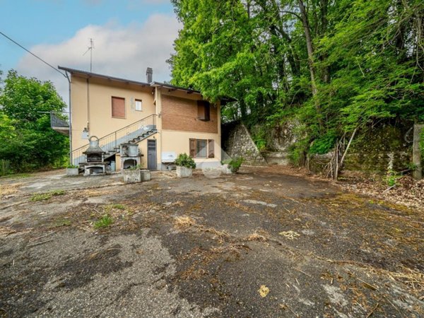 casa indipendente in vendita a Pavullo nel Frignano in zona Gaiato