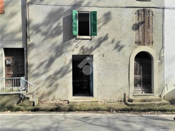 casa indipendente in vendita a Pavullo nel Frignano in zona Castagneto