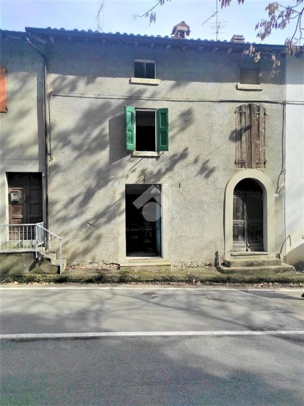 casa indipendente in vendita a Pavullo nel Frignano in zona Castagneto