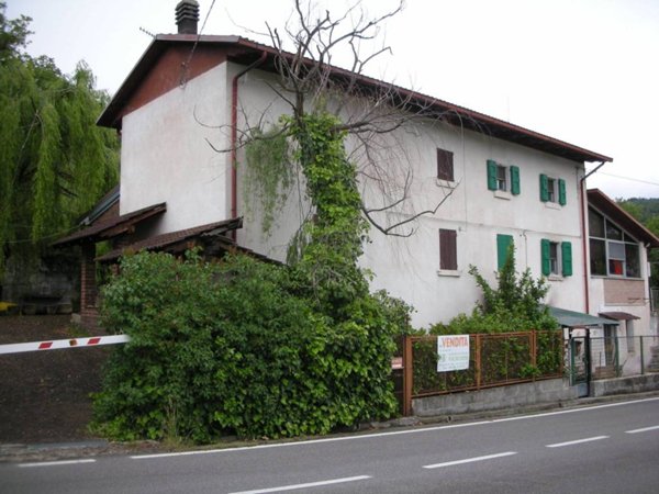 casa indipendente in vendita a Pavullo nel Frignano in zona Renno