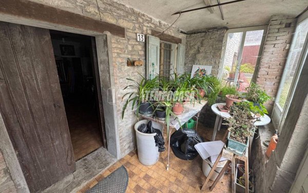 casa indipendente in vendita a Pavullo nel Frignano in zona Coscogno