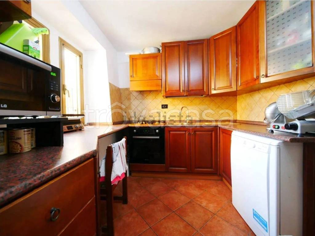 casa indipendente in vendita a Pavullo nel Frignano in zona Sant'Antonio