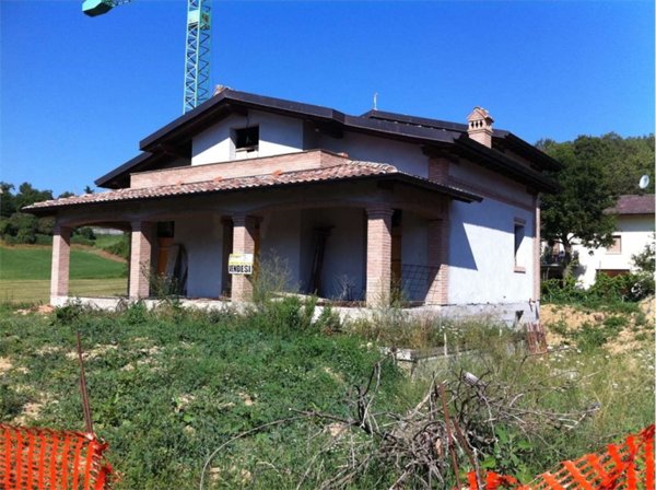 casa indipendente in vendita a Pavullo nel Frignano in zona Verica