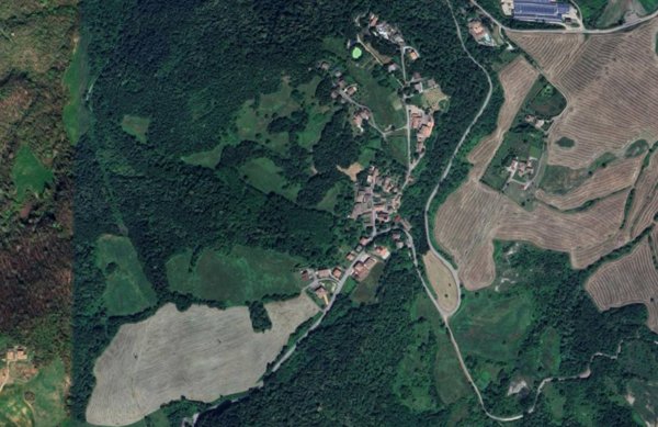 terreno agricolo in vendita a Pavullo nel Frignano in zona Castagneto