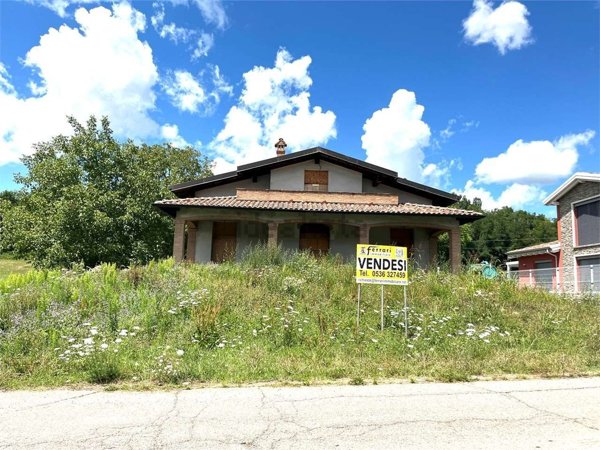 casa indipendente in vendita a Pavullo nel Frignano in zona Verica