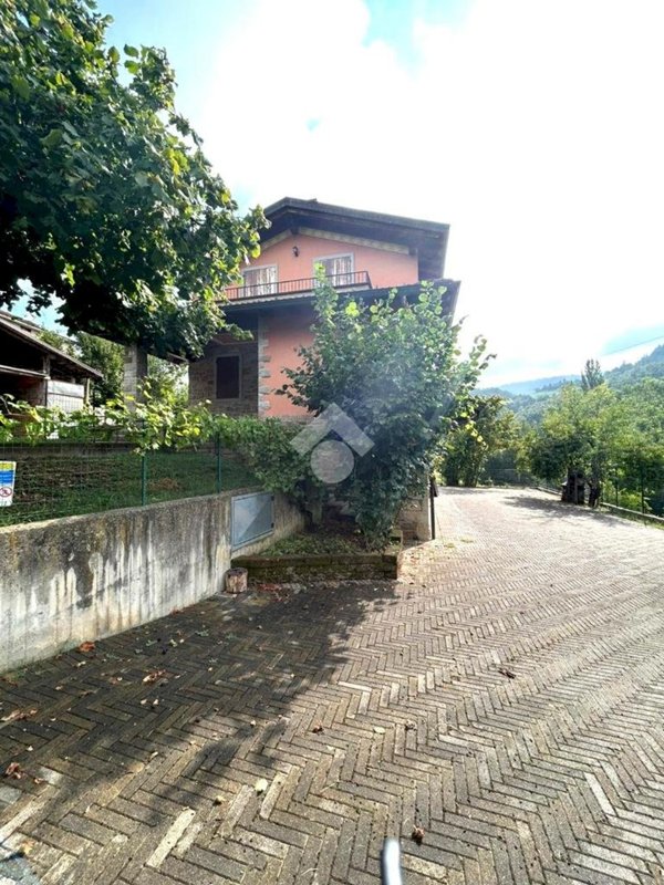 casa indipendente in vendita a Pavullo nel Frignano