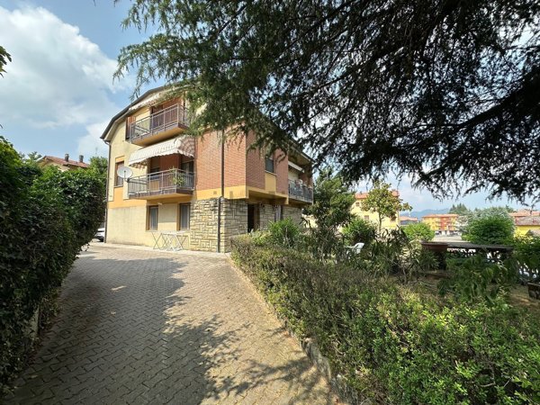 casa indipendente in vendita a Pavullo nel Frignano in zona Verica
