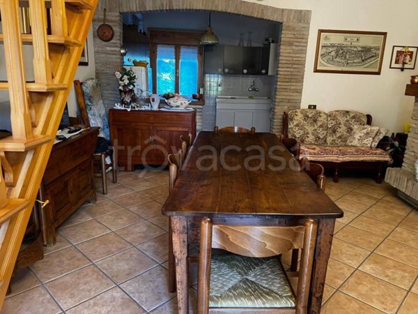 casa indipendente in vendita a Pavullo nel Frignano in zona Benedello