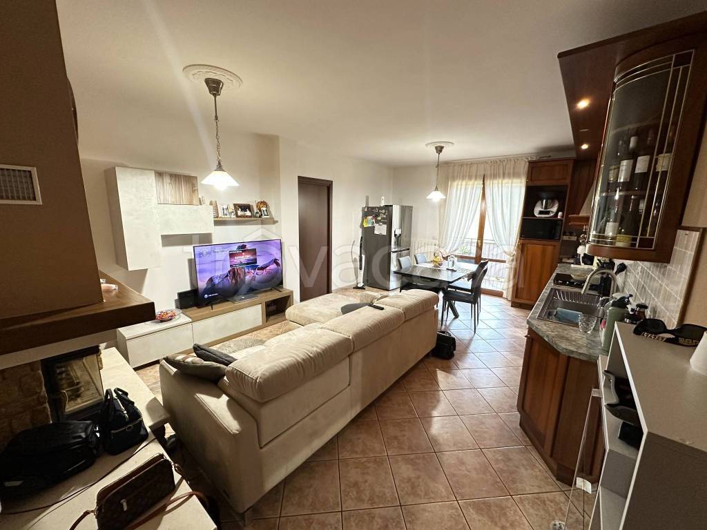 appartamento in vendita a Pavullo nel Frignano in zona Querciagrossa