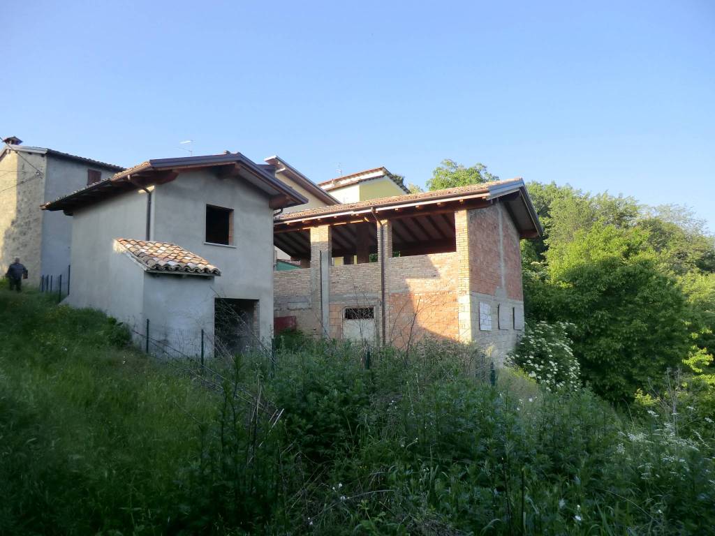 casa indipendente in vendita a Pavullo nel Frignano