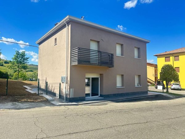 casa indipendente in vendita a Pavullo nel Frignano in zona Verica