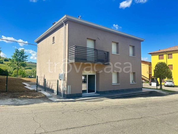 casa indipendente in vendita a Pavullo nel Frignano in zona Verica