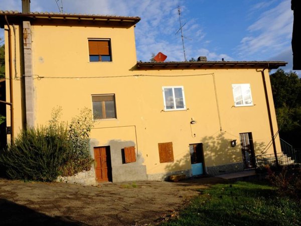casa indipendente in vendita a Pavullo nel Frignano in zona Verica