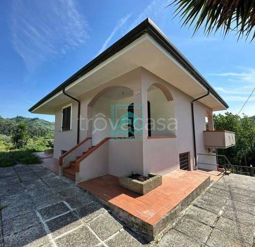 casa indipendente in vendita a Pavullo nel Frignano